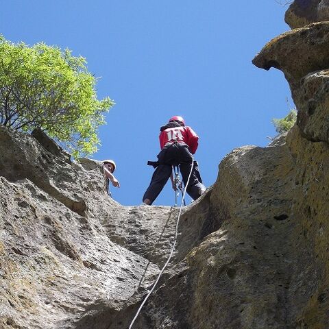 Rockclimbing/abseiling wall