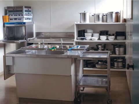 Pirongia Forest Park Lodge Kitchen