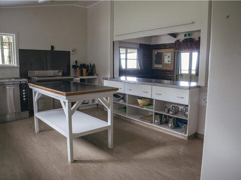 Pirongia Forest Park Lodge Kitchen