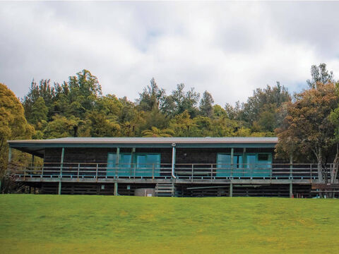 Pirongia Forest Park Lodge Outside