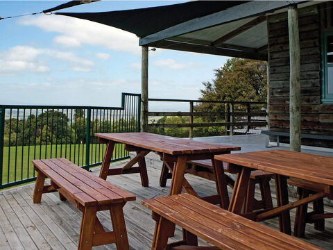 Picnic area of Pirongia Forest Park Lodge